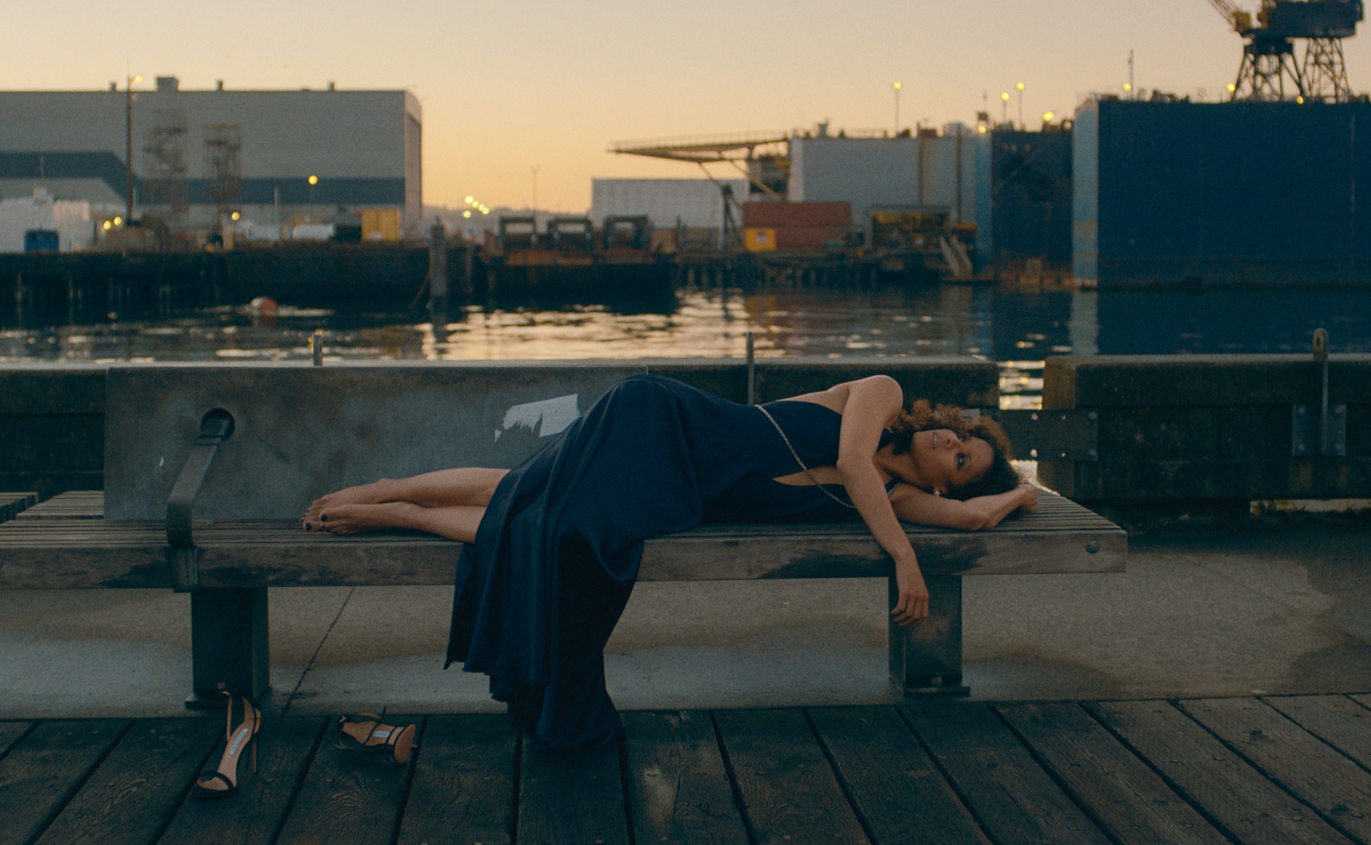 Bề Nổi (Phần 1)