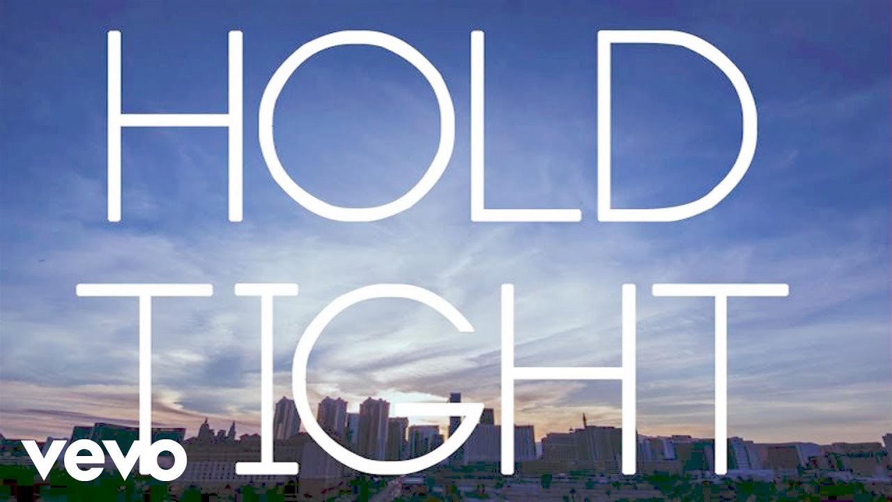 Xem phim Bí Mật Thị Trấn Nhỏ (Hold Tight) 2022