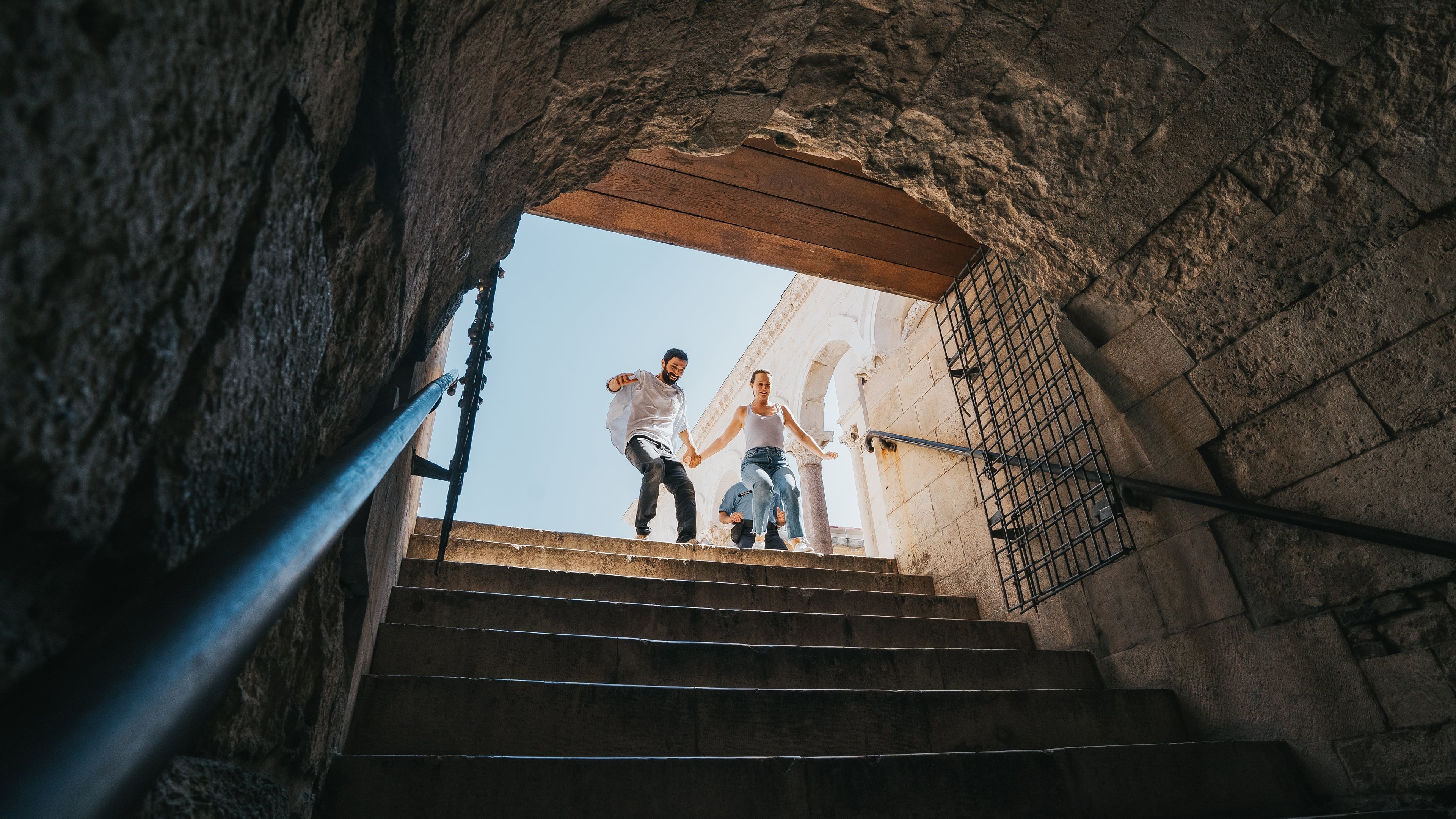 Xem phim Chuyến Đi Xa Cuối Tuần (The Weekend Away) 2022