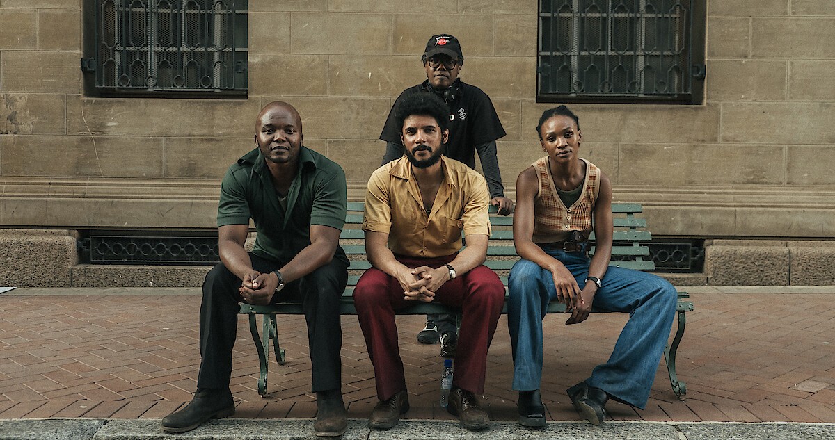 Xem phim Cuộc Vây Hãm Ngân Hàng Silverton (Silverton Siege) 2022