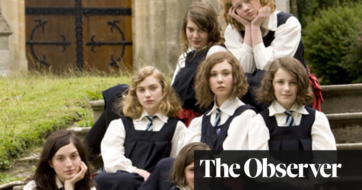 Xem phim Đổ Vỡ (Cracks) 2009