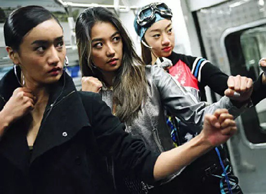 Xem phim Đột Kích Seoul (Seoul Raiders) 2005