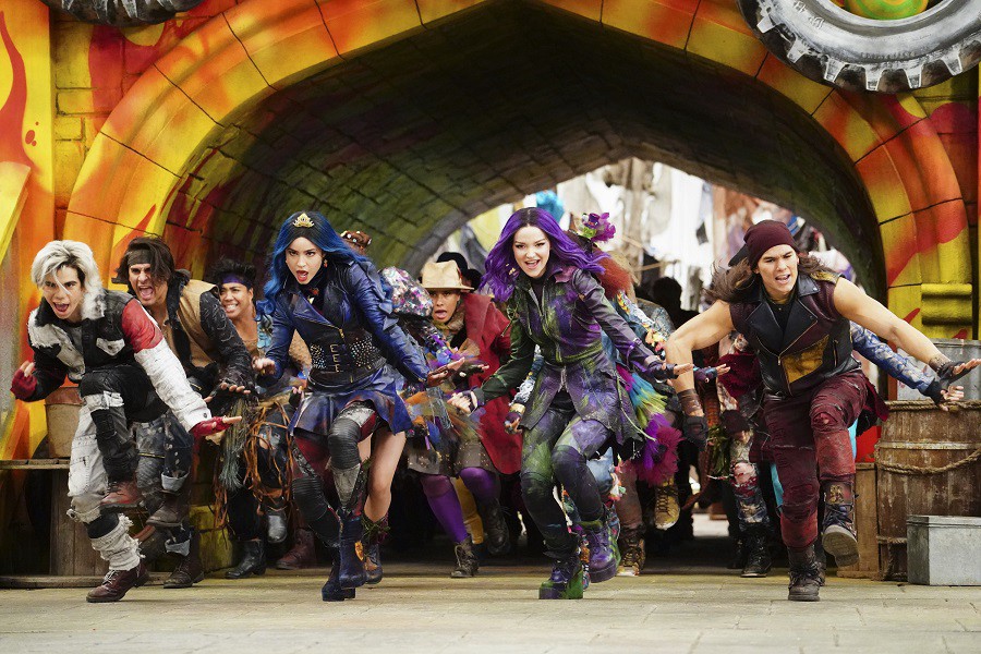 Xem phim Hội Pháp Sư Tuổi Teen (Descendants) 2015