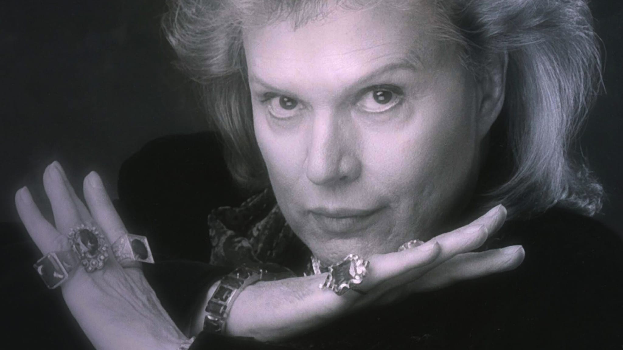 Xem phim Huyền Thoại Walter Mercado: Yêu Nhiều Nhiều (Mucho Mucho Amor: The Legend of Walter Mercado) 2020