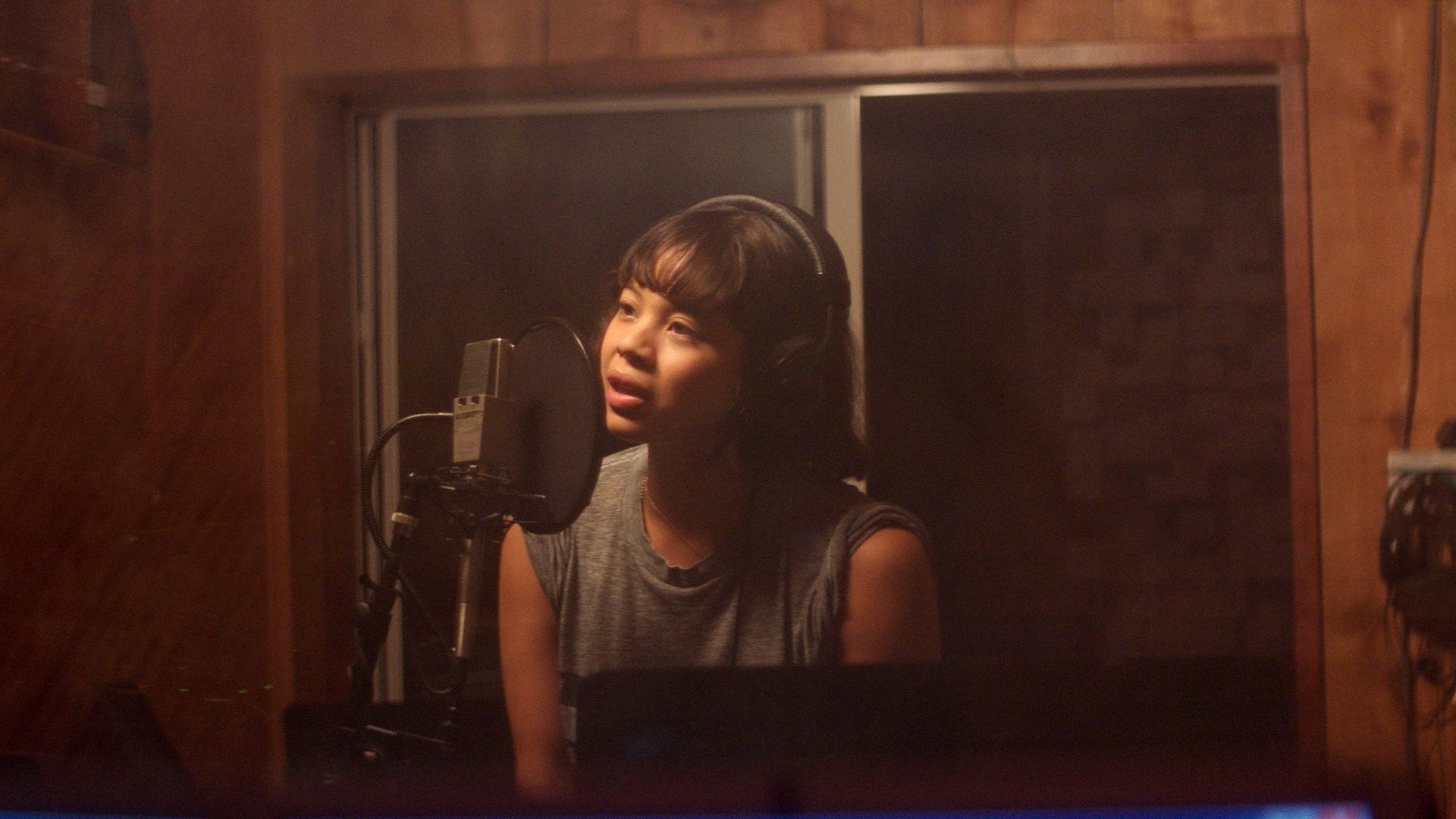 Xem phim Khi Ước Mơ Hóa Bài Ca (Yellow Rose) 2020