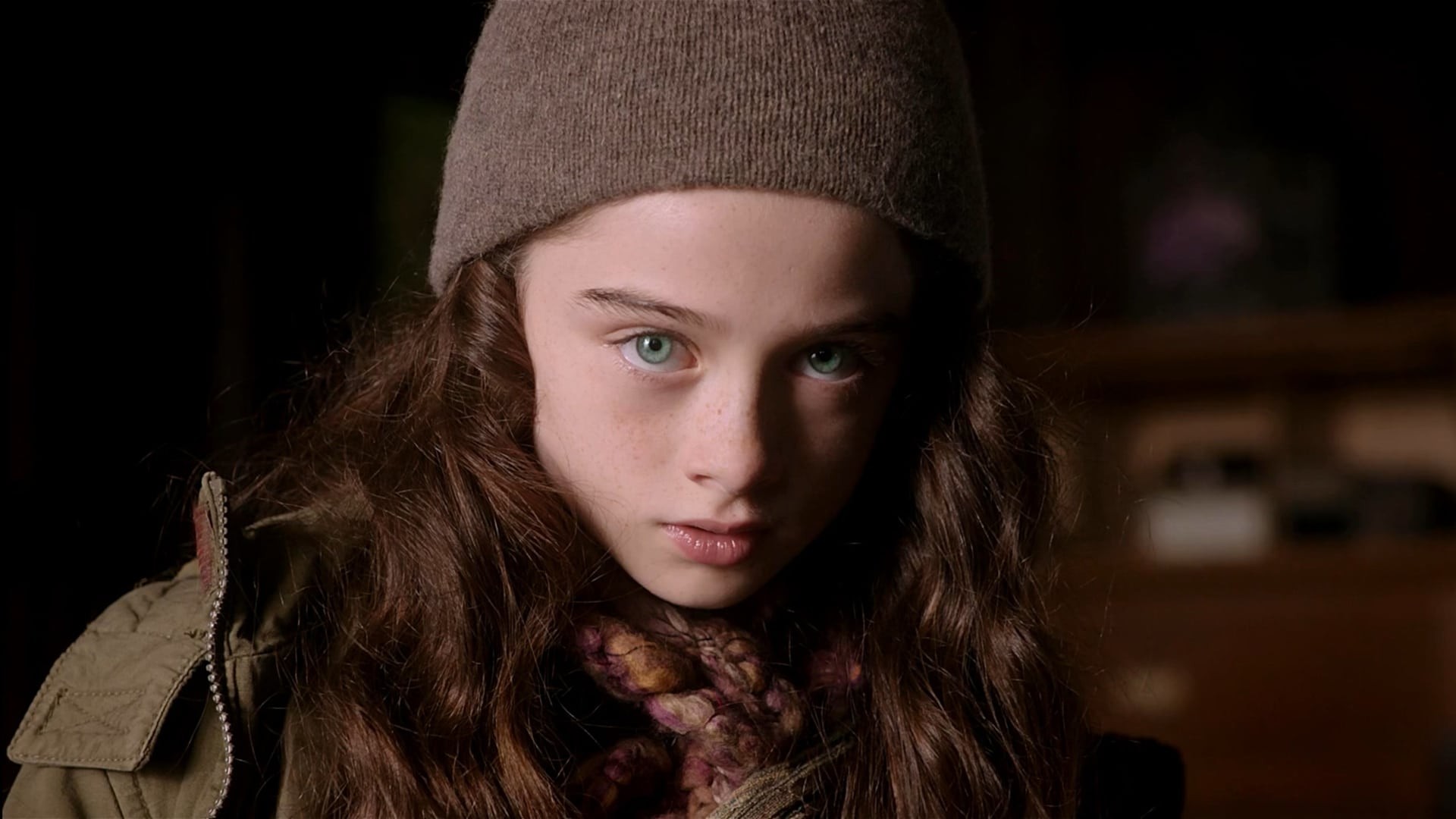 Xem phim Molly Và Quyển Sách Thôi Miên (Molly Moon and the Incredible Book of Hypnotism) 2015