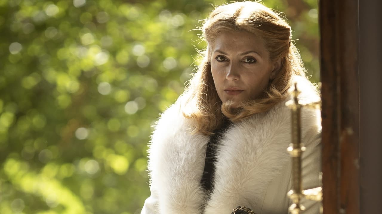 Xem phim Nét Vẽ Cong Của Thiên Chúa (God's Crooked Lines) 2022