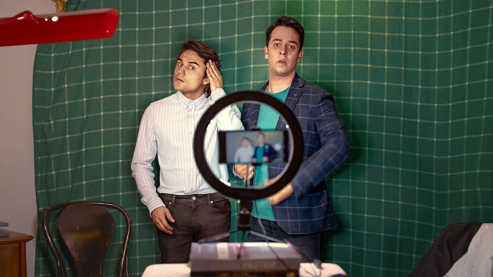 Xem phim Ngập Vốn (Bankrolled) 2021