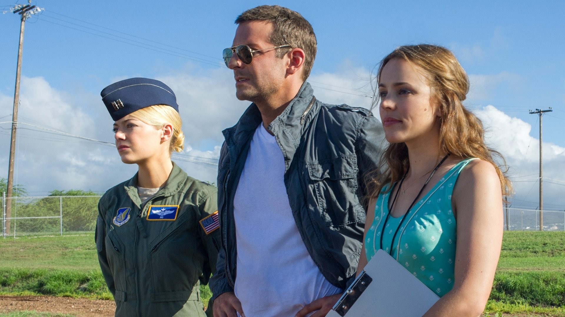 Xem phim Rơi Vào Lưới Tình (Aloha) 2015