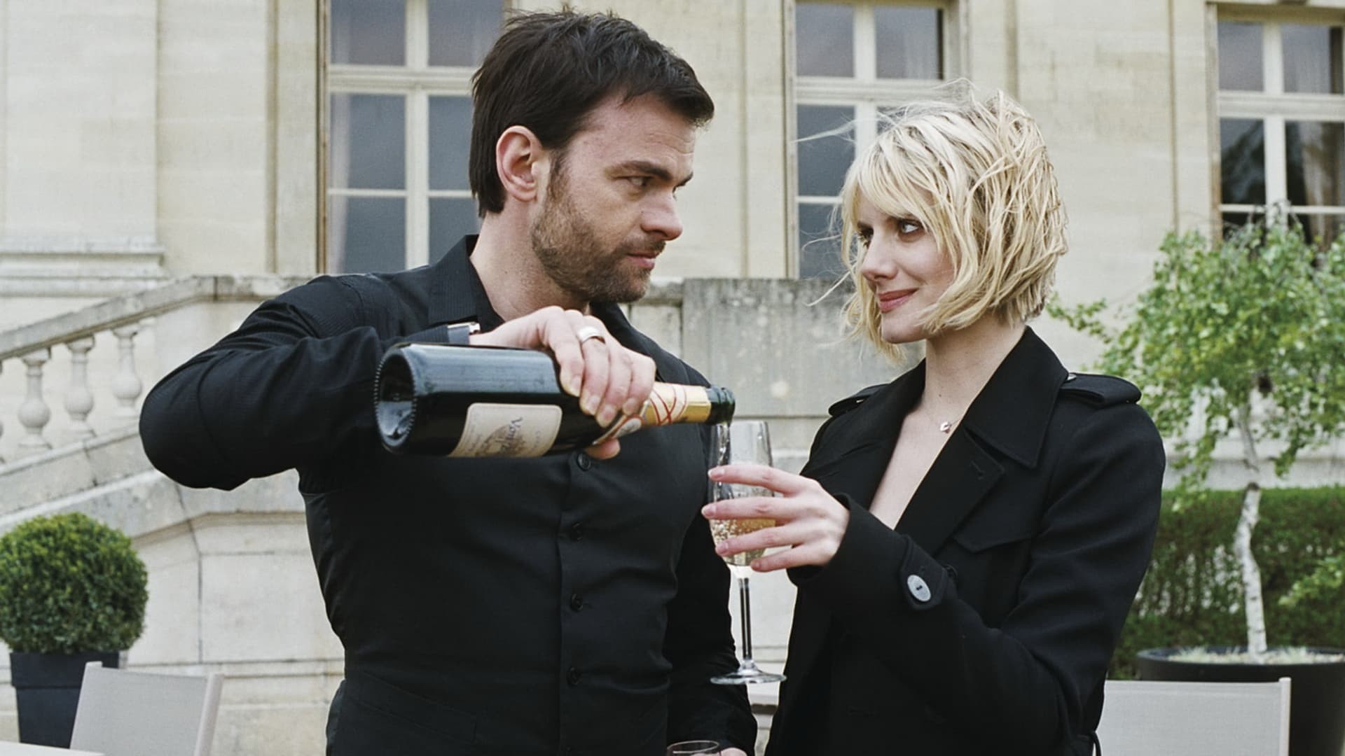 Xem phim Sát Thủ Hoa Hồng (Requiem for a Killer) 2011